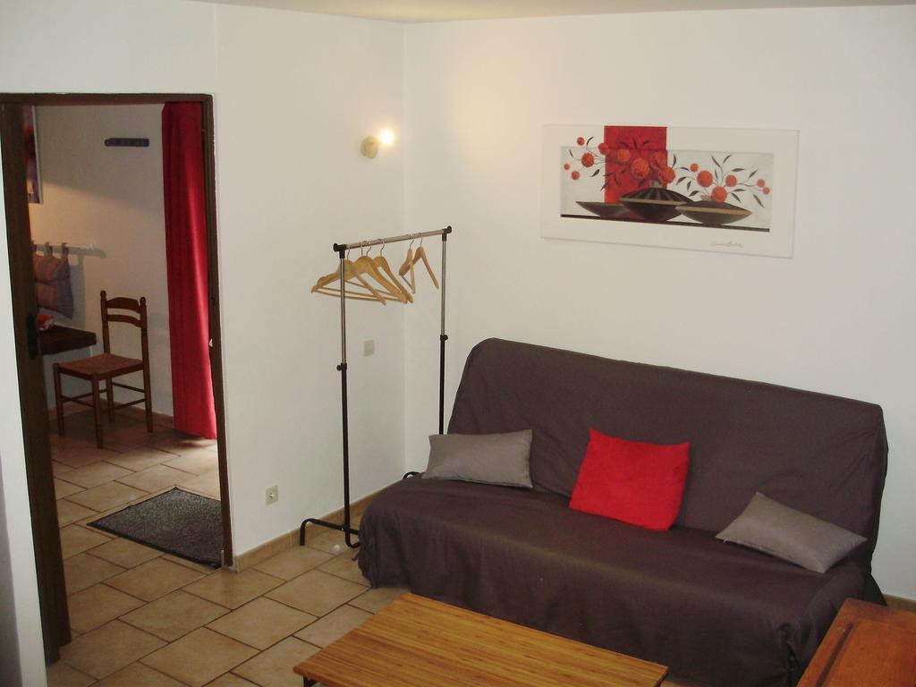 Auberge Du Bord Des Eaux - Demi-Pension Assuree Sur Reservation Сент-Аман-лез-О Экстерьер фото