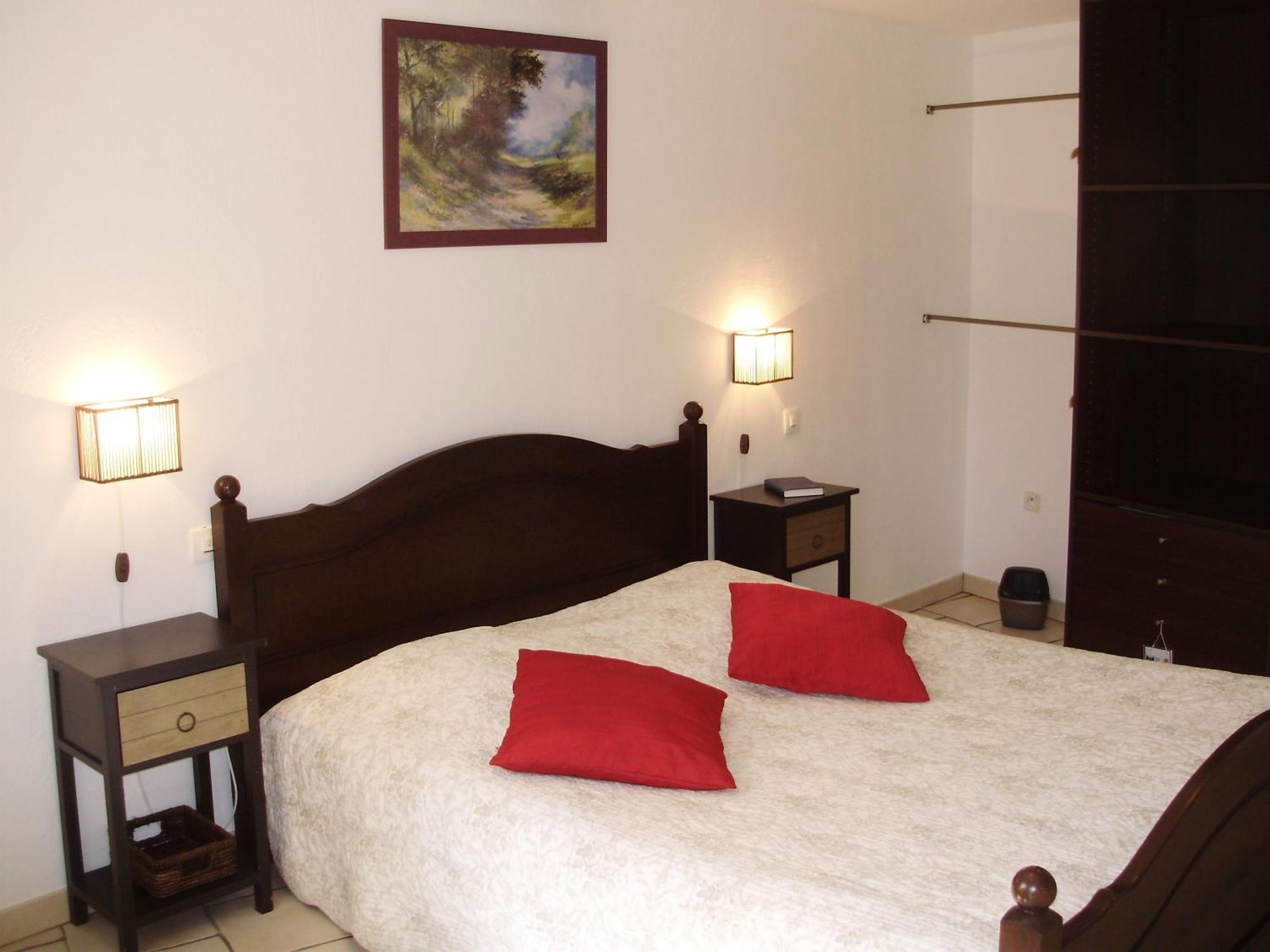 Auberge Du Bord Des Eaux - Demi-Pension Assuree Sur Reservation Сент-Аман-лез-О Экстерьер фото