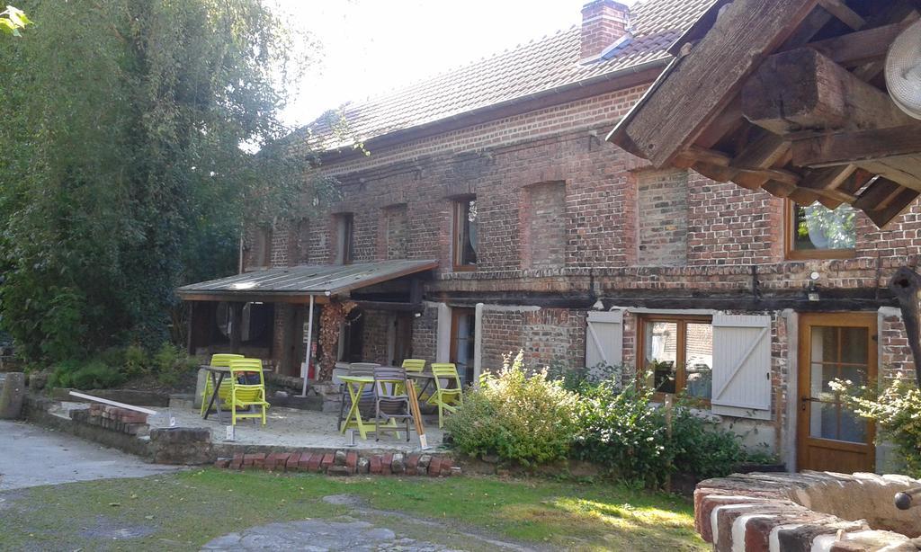 Auberge Du Bord Des Eaux - Demi-Pension Assuree Sur Reservation Сент-Аман-лез-О Экстерьер фото